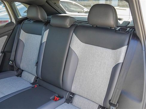 New 2025 Volkswagen ID.4 Pro image 21
