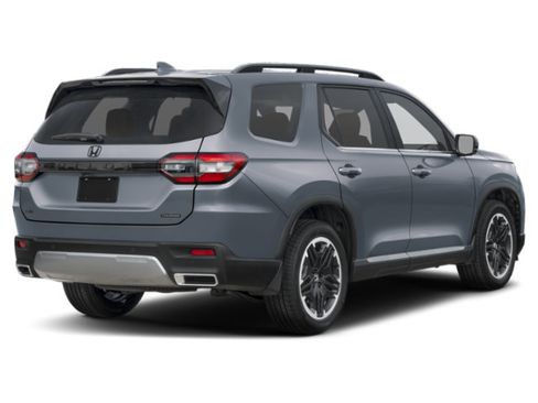 New 2026 Honda Pilot Touring image 2