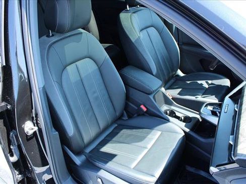 Used 2022 Audi Q4 e-tron Premium Plus AWD/4WD image 27