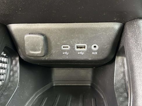 Used 2022 Chevrolet TrailBlazer LT FWD image 28