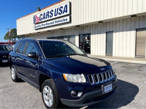 Used 2013 Jeep Compass Sport image 2