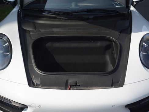 Certified 2023 Porsche 911 Targa 4 GTS AWD/4WD image 35