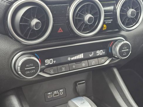 Used 2020 Nissan Sentra SV w/ Trunk Package image 23