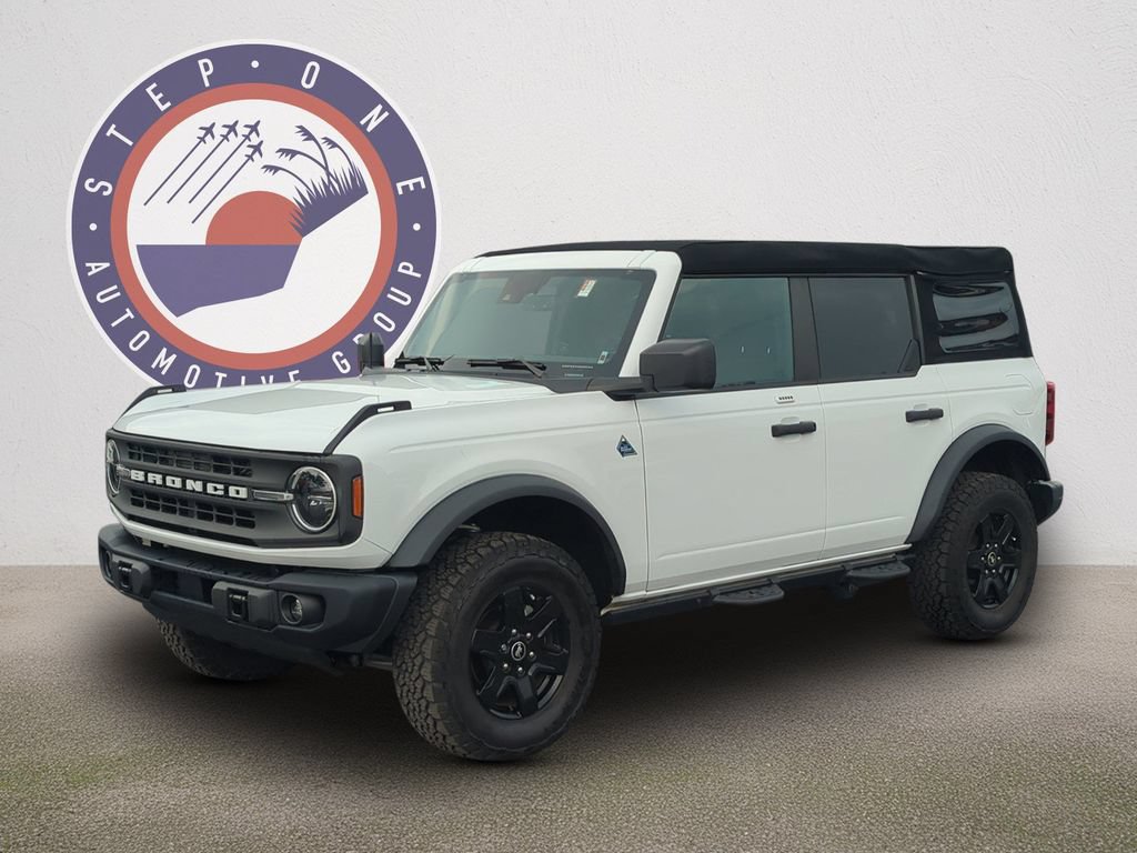 Used 2023 Ford Bronco Black Diamond AWD/4WD image 2