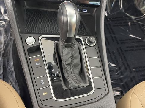 Used 2020 Volkswagen Jetta SE FWD image 24
