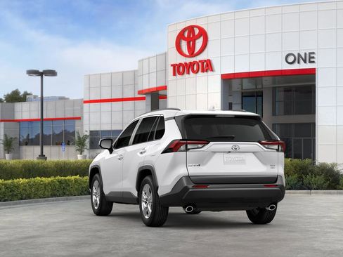 New 2025 Toyota RAV4 XLE image 7