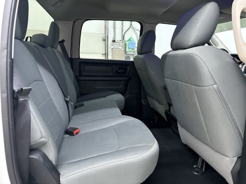 Used 2014 RAM 2500 Tradesman w/ Chrome Appearance Group image 21