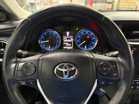 Used 2019 Toyota Corolla SE image 29