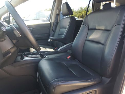 Used 2017 Honda Pilot Touring image 19
