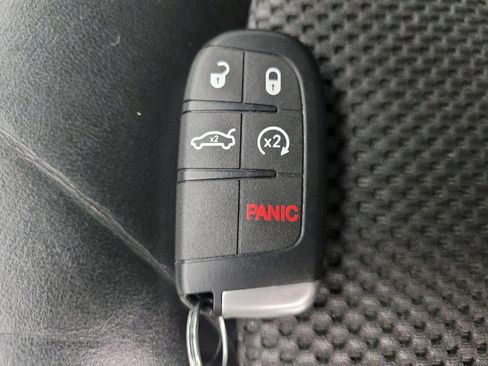 Used 2017 Dodge Journey Crossroad AWD/4WD image 32