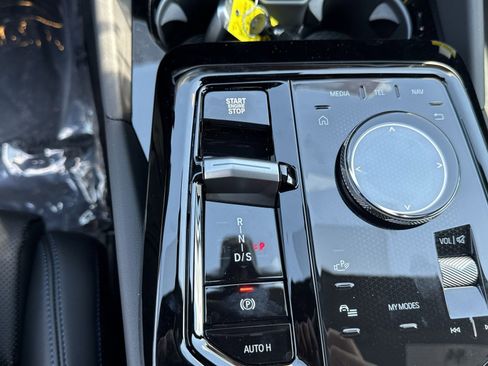 New 2026 BMW 530i xDrive w/ M Sport Package image 23