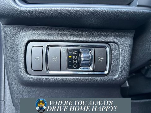 New 2026 Lincoln Corsair Premiere image 21