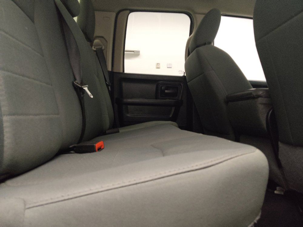 Used 2018 RAM 1500 Express AWD/4WD image 19