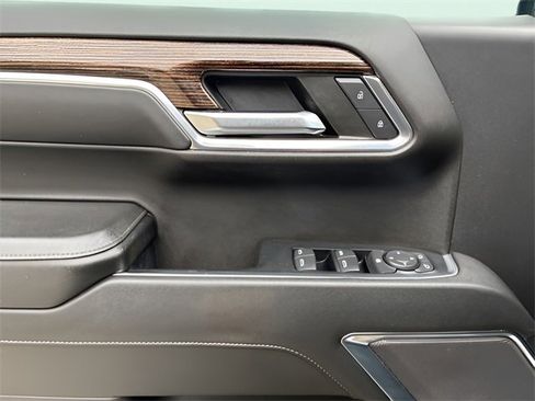 Used 2024 GMC Sierra 1500 Elevation image 21