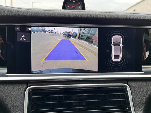 Used 2019 Porsche Panamera 4 image 14