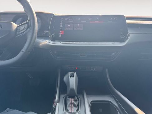 New 2027 Dodge Charger R/T w/ Driver Convenience Group AWD/4WD image 11
