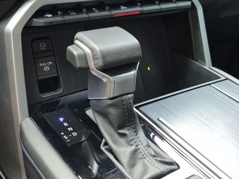 Used 2024 Toyota Tundra Platinum AWD/4WD image 15