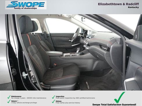 Used 2025 Nissan Sentra SR w/ Midnight Edition image 11