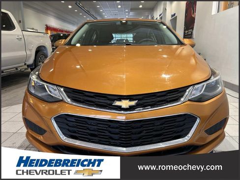 Used 2017 Chevrolet Cruze LT w/ Convenience Package image 36