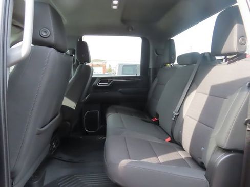 Used 2024 Chevrolet Silverado 2500 LT image 22