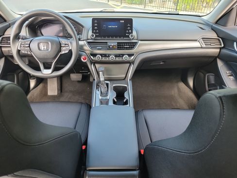Used 2019 Honda Accord LX image 14