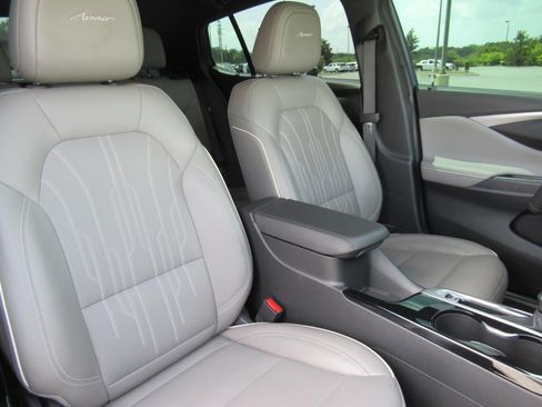 Used 2024 Buick Envista Avenir FWD image 9