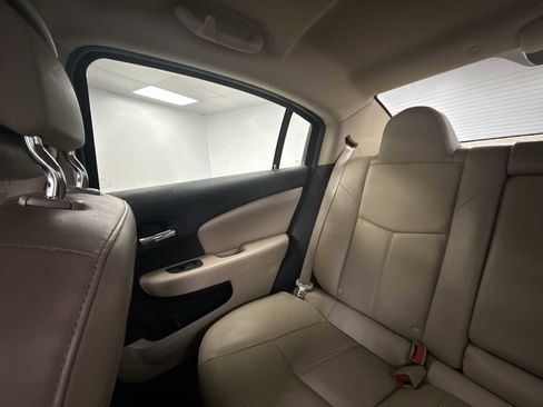 Used 2012 Chrysler 200 Limited FWD image 12