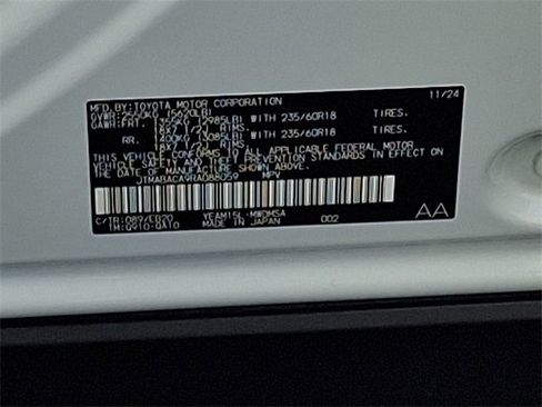 Used 2024 Toyota bZ4X XLE image 28