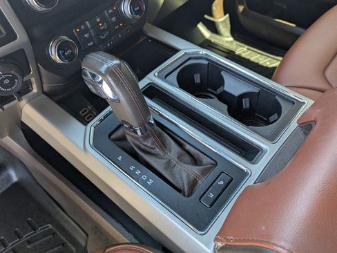 Used 2019 Ford F150 King Ranch w/ Equipment Group 601A Luxury AWD/4WD image 20