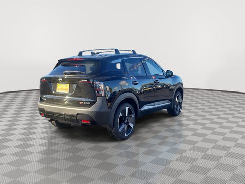 New 2026 Nissan Kicks SR w/ Cold Weather Package image 8