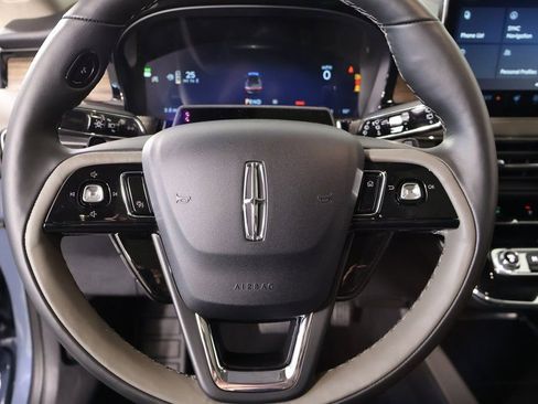 New 2026 Lincoln Corsair Reserve image 3