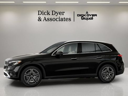 Used 2026 Mercedes-Benz GLC 300 image 31