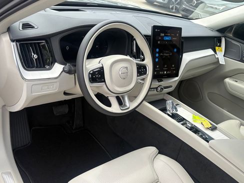 New 2026 Volvo XC60 T8 Ultra w/ Protection Package Premier image 11