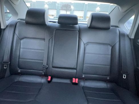 Used 2015 Volkswagen Passat 1.8T Limited Edition image 20