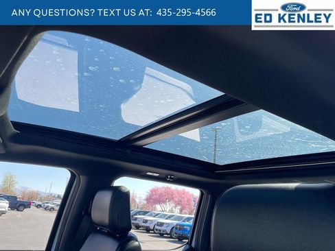 Used 2025 Ford F150 Lariat image 6