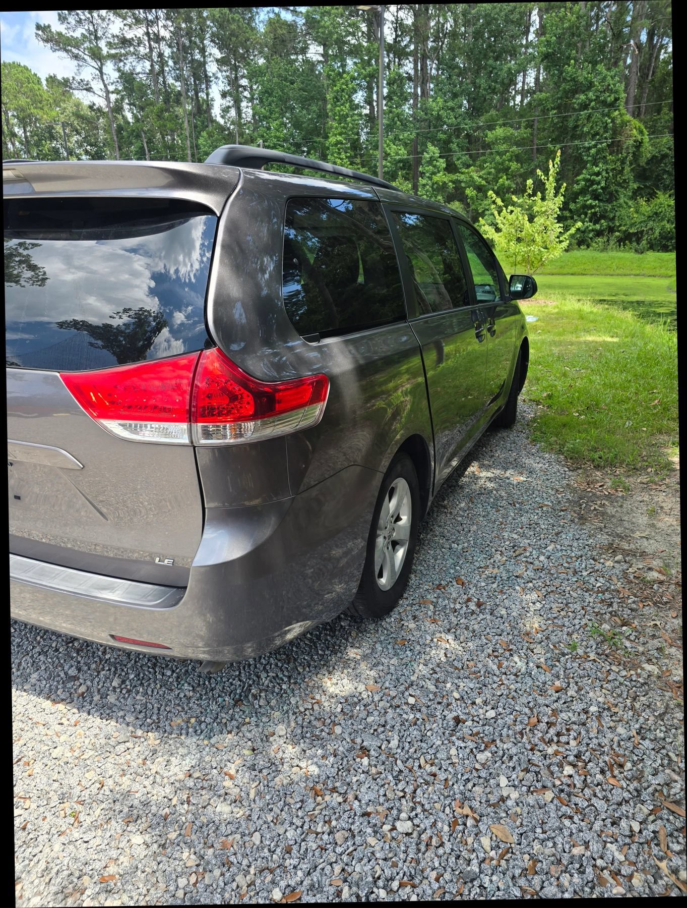 Used 2014 Toyota Sienna LE FWD image 9