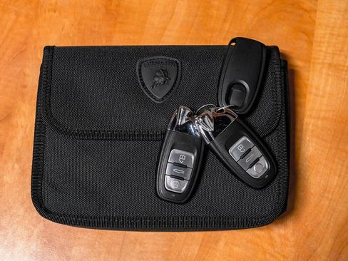 Used 2023 Lamborghini Huracan Tecnica image 58