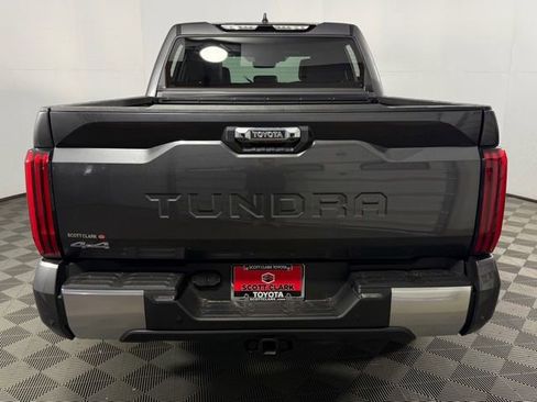Used 2025 Toyota Tundra Limited image 27