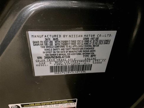 Used 2025 Nissan Kicks SV image 32