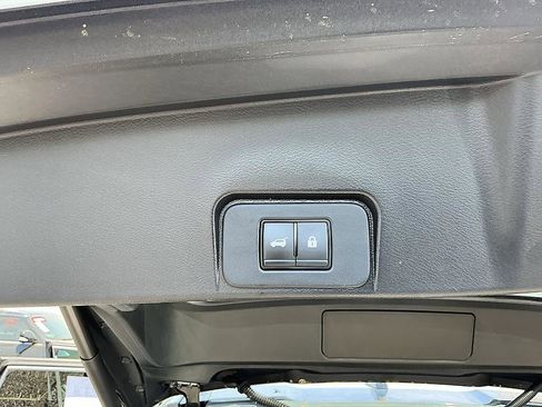 Certified 2023 Nissan Rogue SL image 27