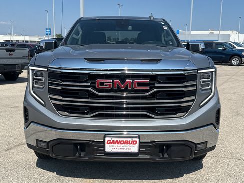 Certified 2025 GMC Sierra 1500 SLT AWD/4WD image 3