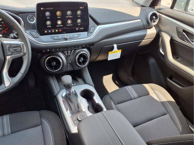 New 2026 Chevrolet Blazer LT w/ Convenience Package AWD/4WD image 28