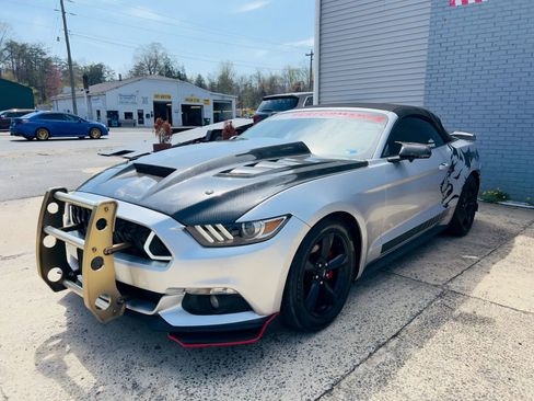 Used 2015 Ford Mustang Convertible w/ Equipment Group 051A image 13