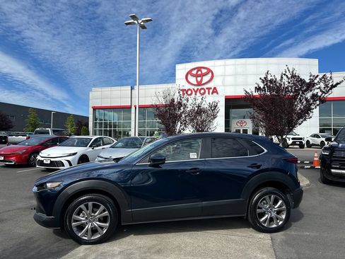 Used 2020 MAZDA CX-30 AWD w/ Preferred Package image 2