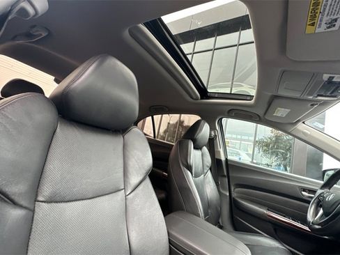 Used 2017 Acura TLX w/ Technology Package image 19