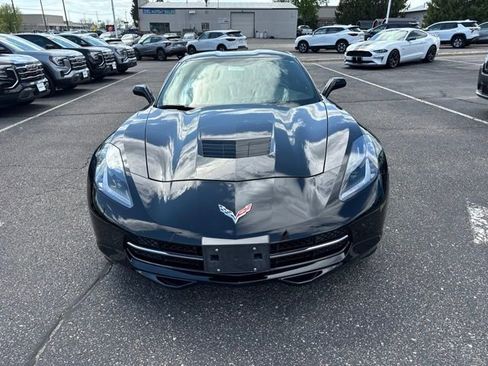 Used 2017 Chevrolet Corvette Stingray Coupe w/ 1LT RWD image 2
