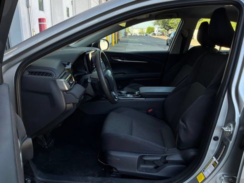 Used 2025 Toyota Camry LE FWD image 10
