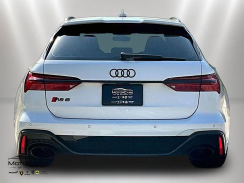 Used 2022 Audi RS 6 AWD/4WD image 4