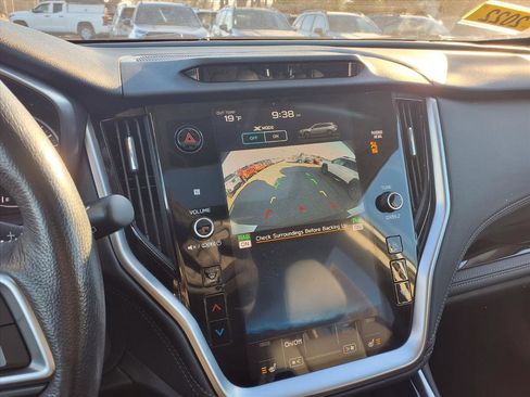 Certified 2022 Subaru Outback Limited image 11