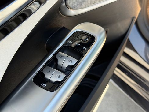 New 2026 Mercedes-Benz C 300 Sedan image 17